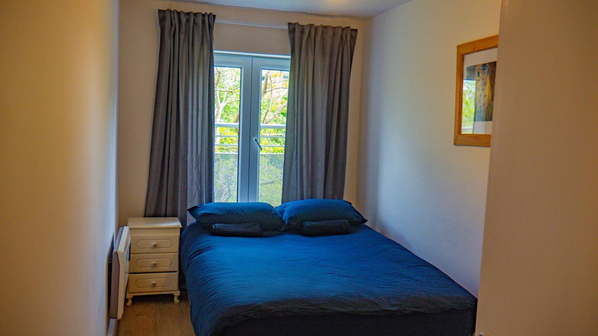 Apartment Comfortable 2-bedroom Near Airport